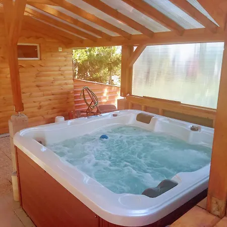 Appartement Negy Evszak Vendeghaz *